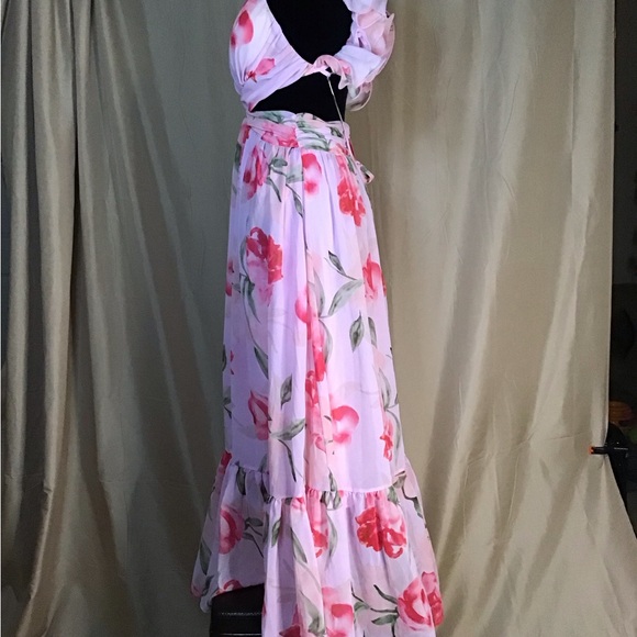 Floral Ruffle Maxi Dress - Picture 2 of 11